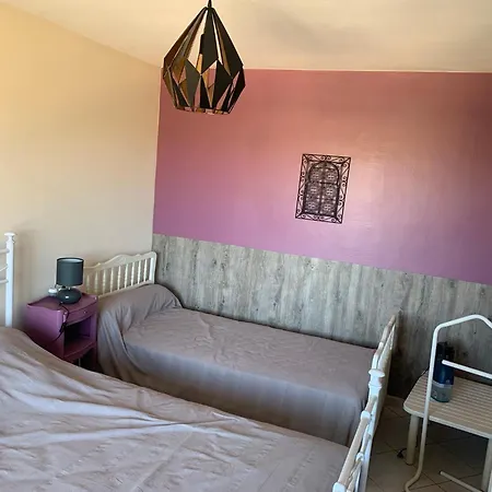 Bas De Avec Vue Degagee Apartmán